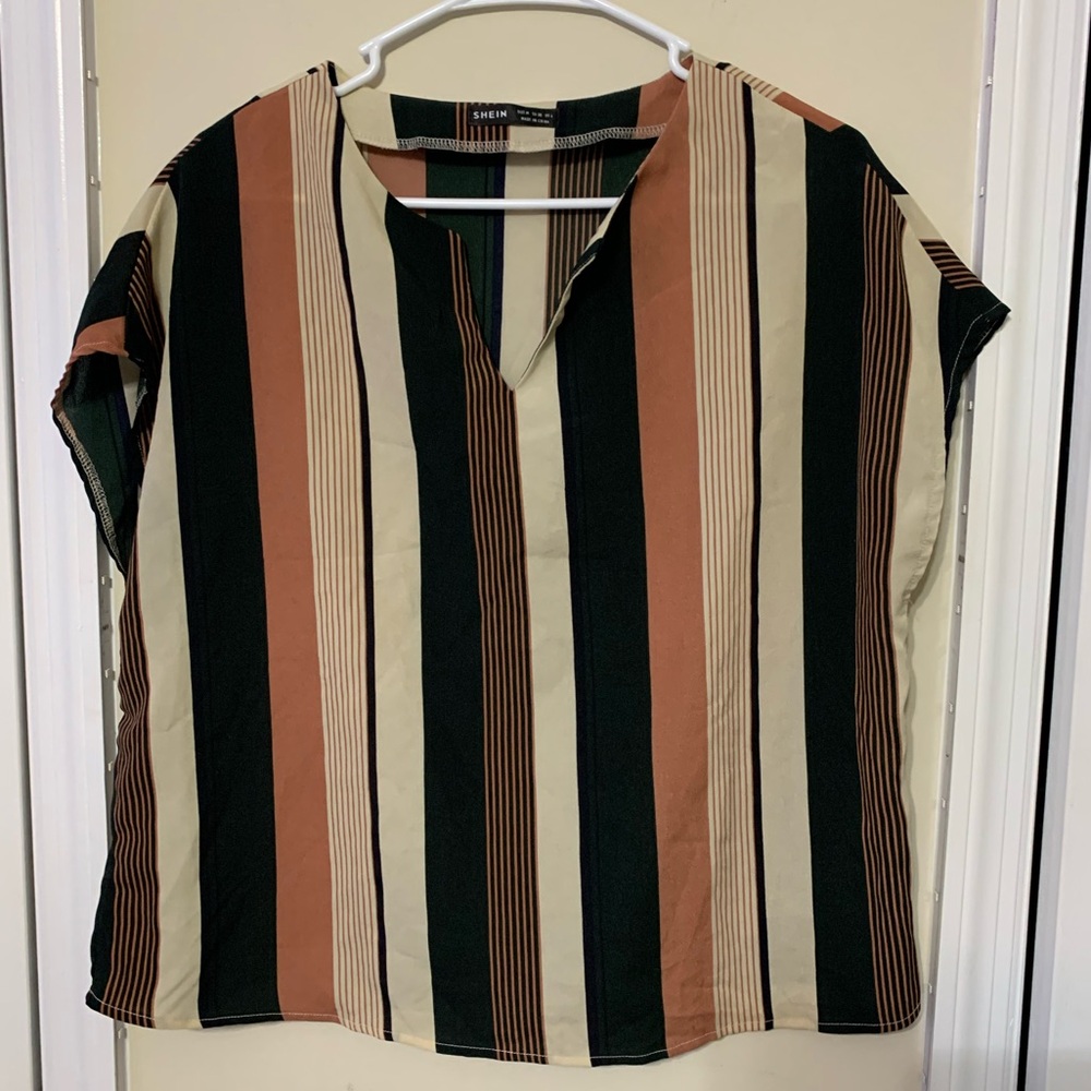 Gently worn SHEIN cap sleeve blouse- size Med